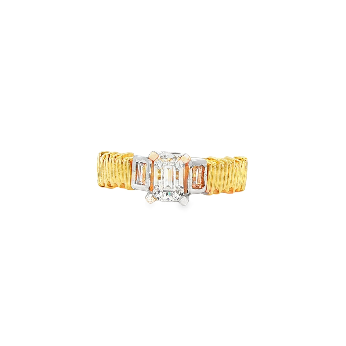 ANILLO EN ORO AMARILLO 14K CON ZIRCONIA