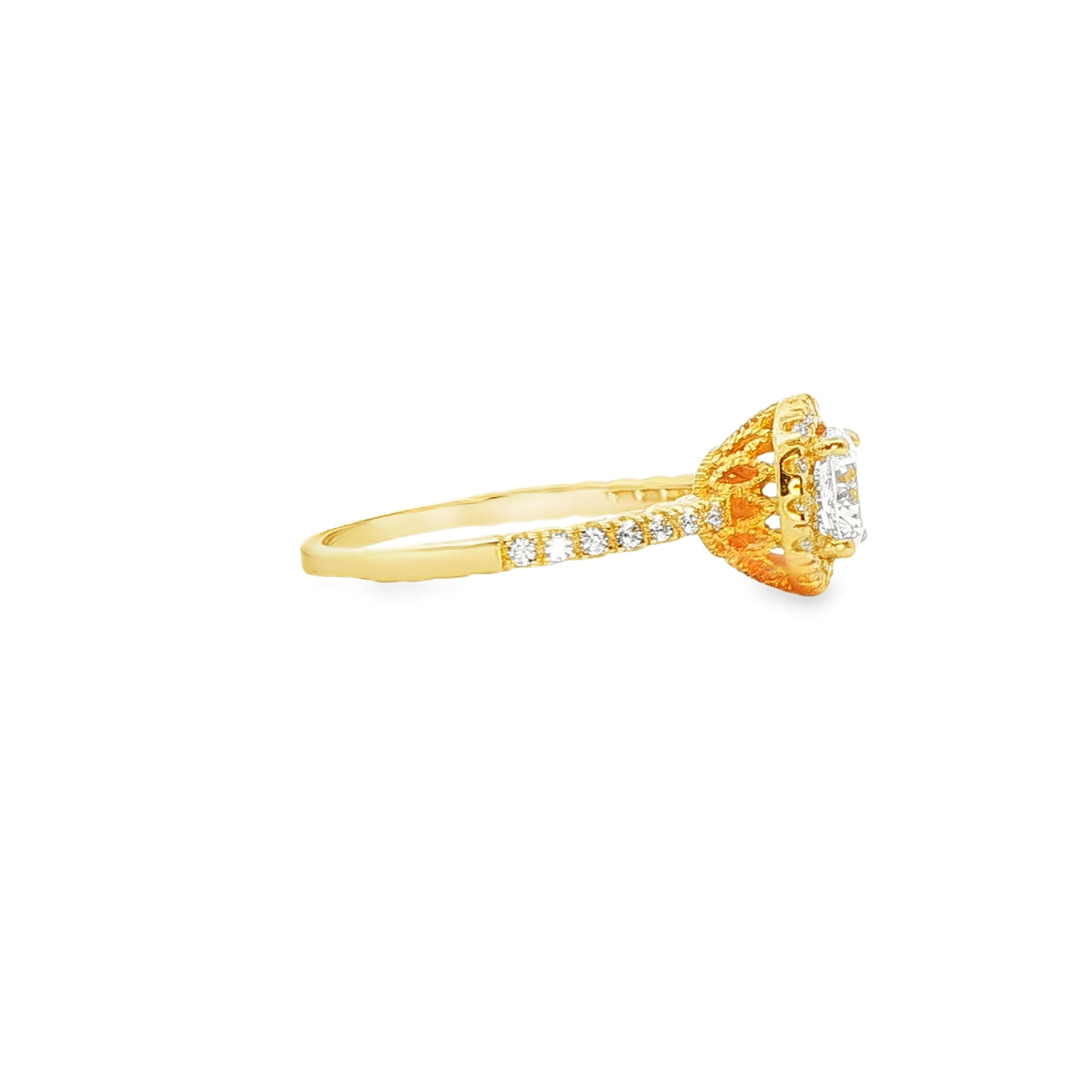 ANILLO SOLITARIO EN ORO AMARILLO 14K CON ZIRCONIA