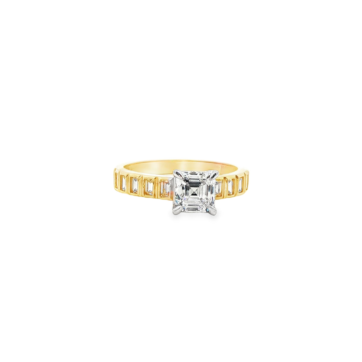 ANILLO EN ORO AMARILLO 14K CON ZIRCONIA