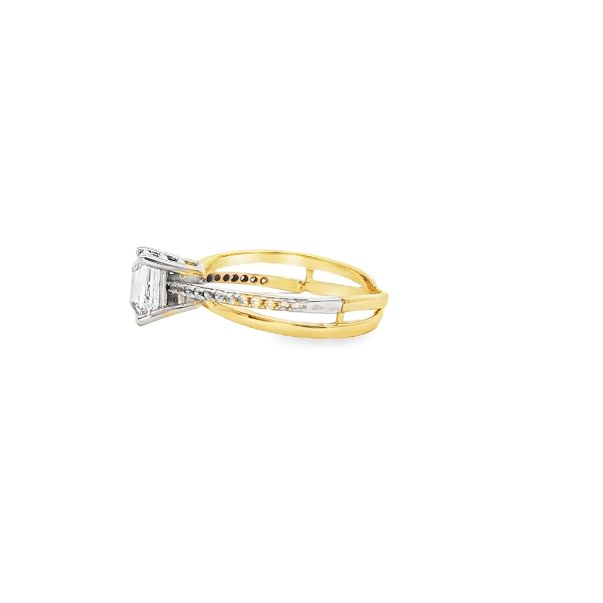 ANILLO EN ORO AMARILLO 14K CON ZIRCONIA SOLITARIA DE CRISTAL