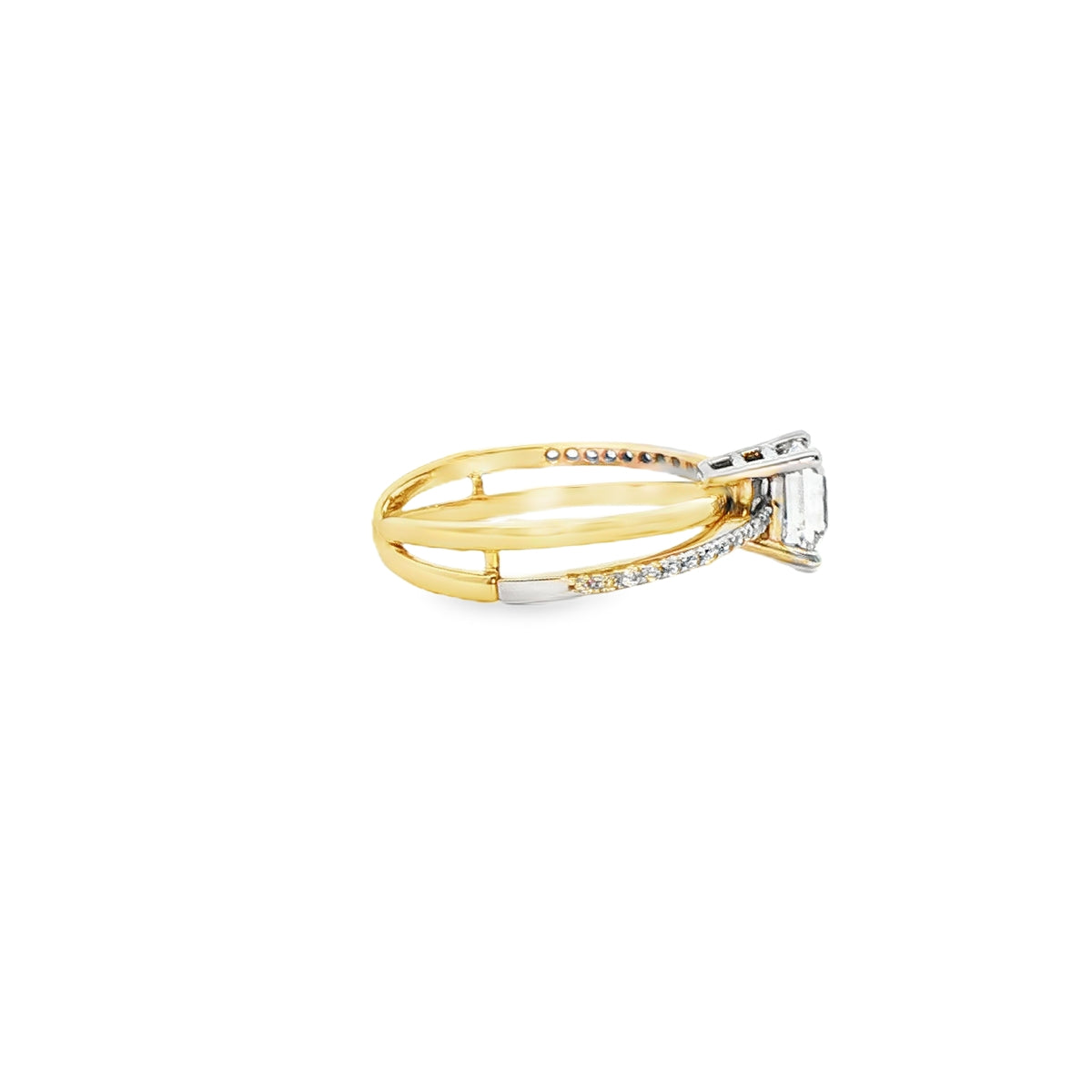 ANILLO EN ORO AMARILLO 14K CON ZIRCONIA SOLITARIA DE CRISTAL