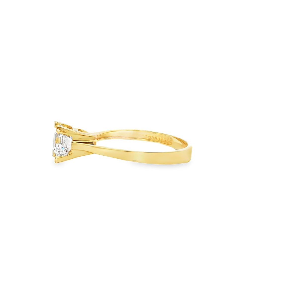 ANILLO SOLITARIO EN ORO AMARILLO 14K CON ZIRCONIA DE CRISTAL