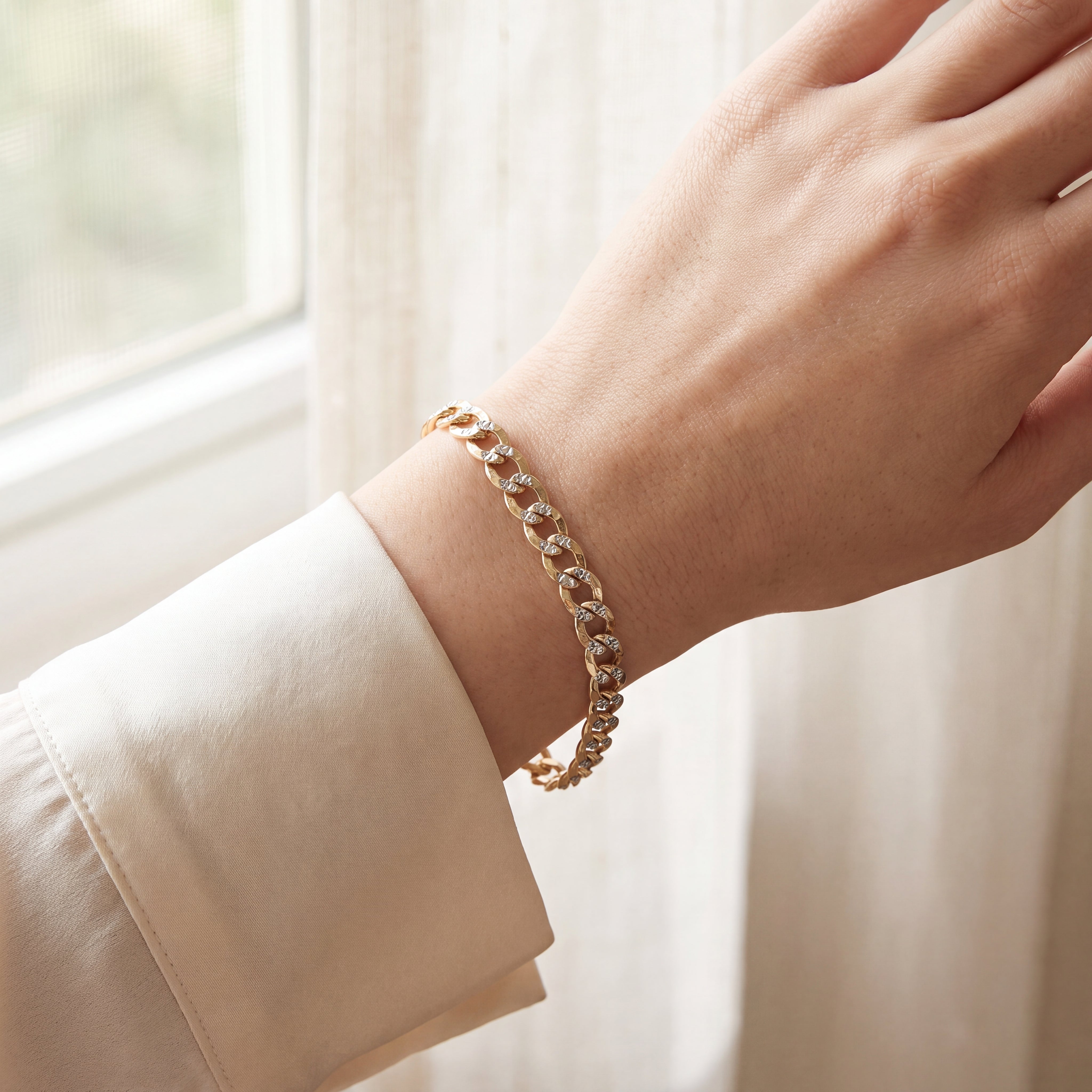 PULSERA CUBANA DE ORO PAVE