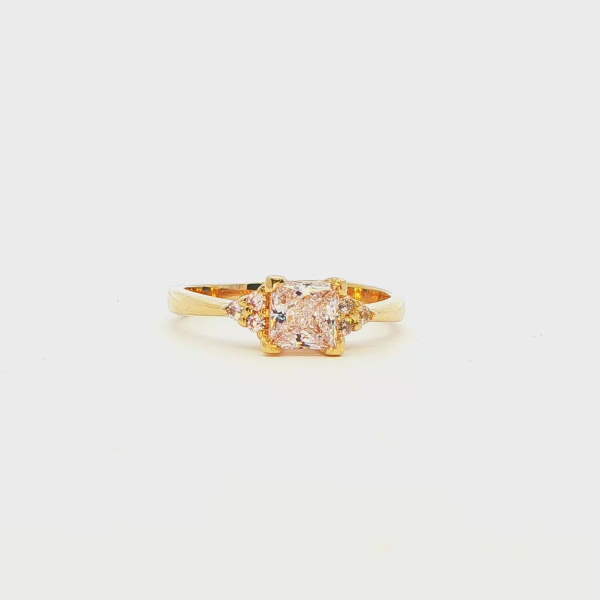 ANILLO SOLITARIO DE ORO AMARILLO 14K CON ZIRCONIA