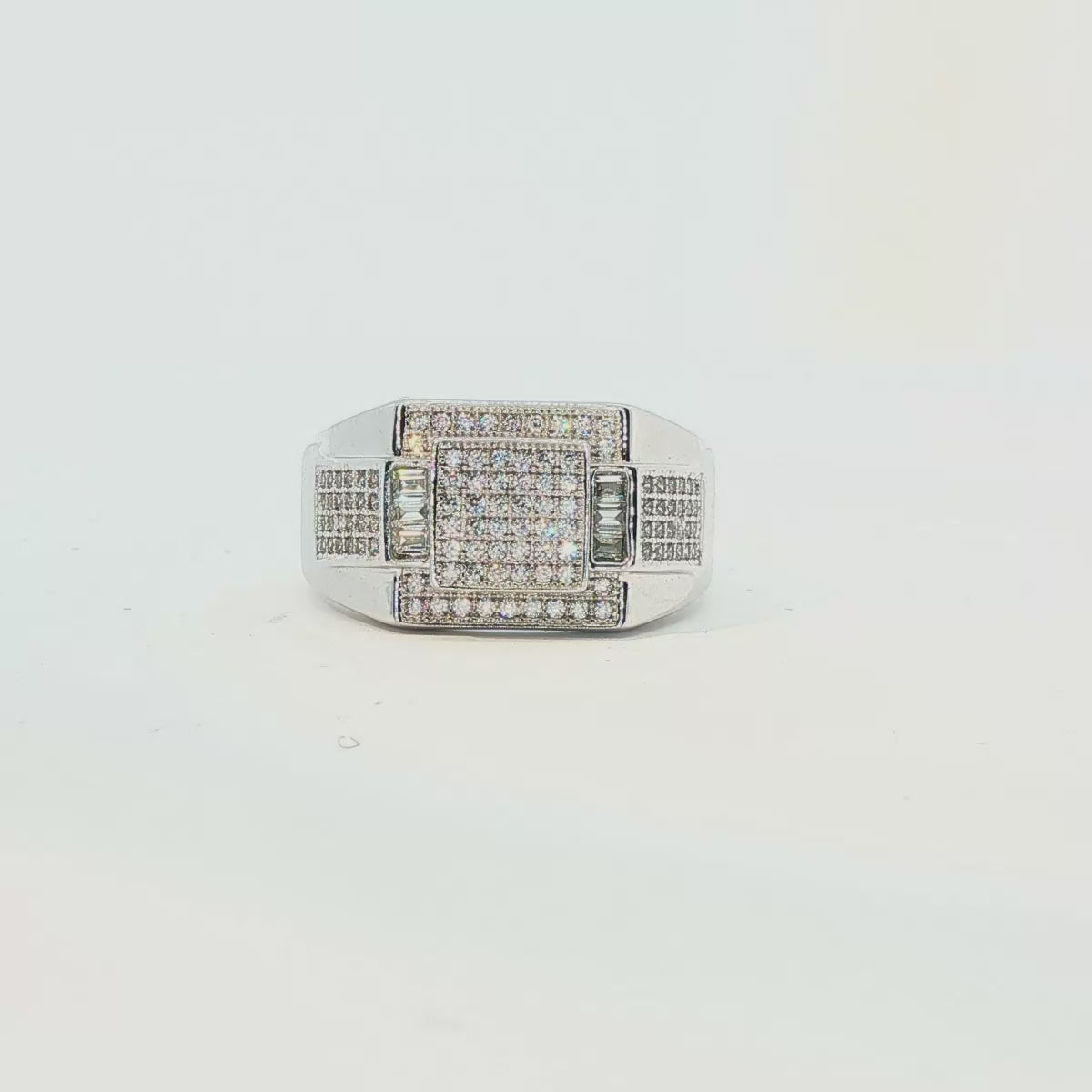 ANILLO DE CABALLERO EN ORO BLANCO DE 14K