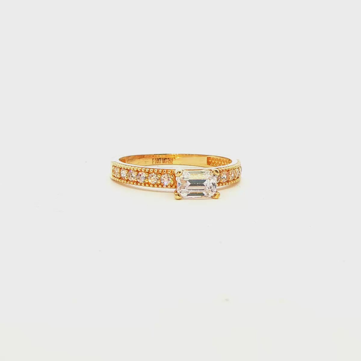 ANILLO EN ORO AMARILLO 14K CON ZIRCONIA DE CRISTAL