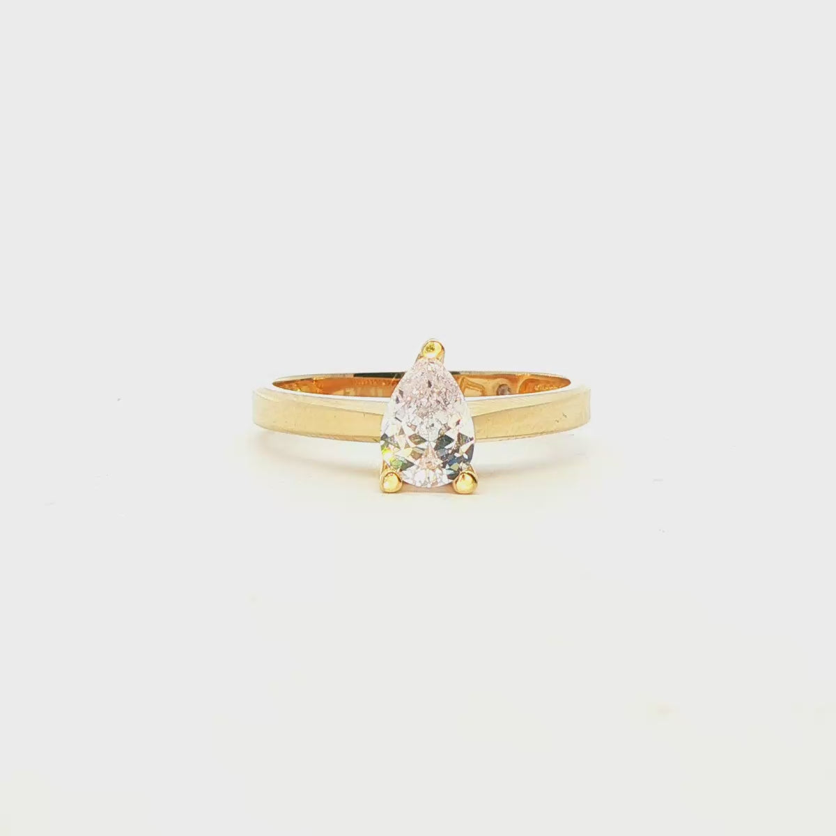 ANILLO SOLITARIO EN ORO AMARILLO 14K CON ZIRCONIA