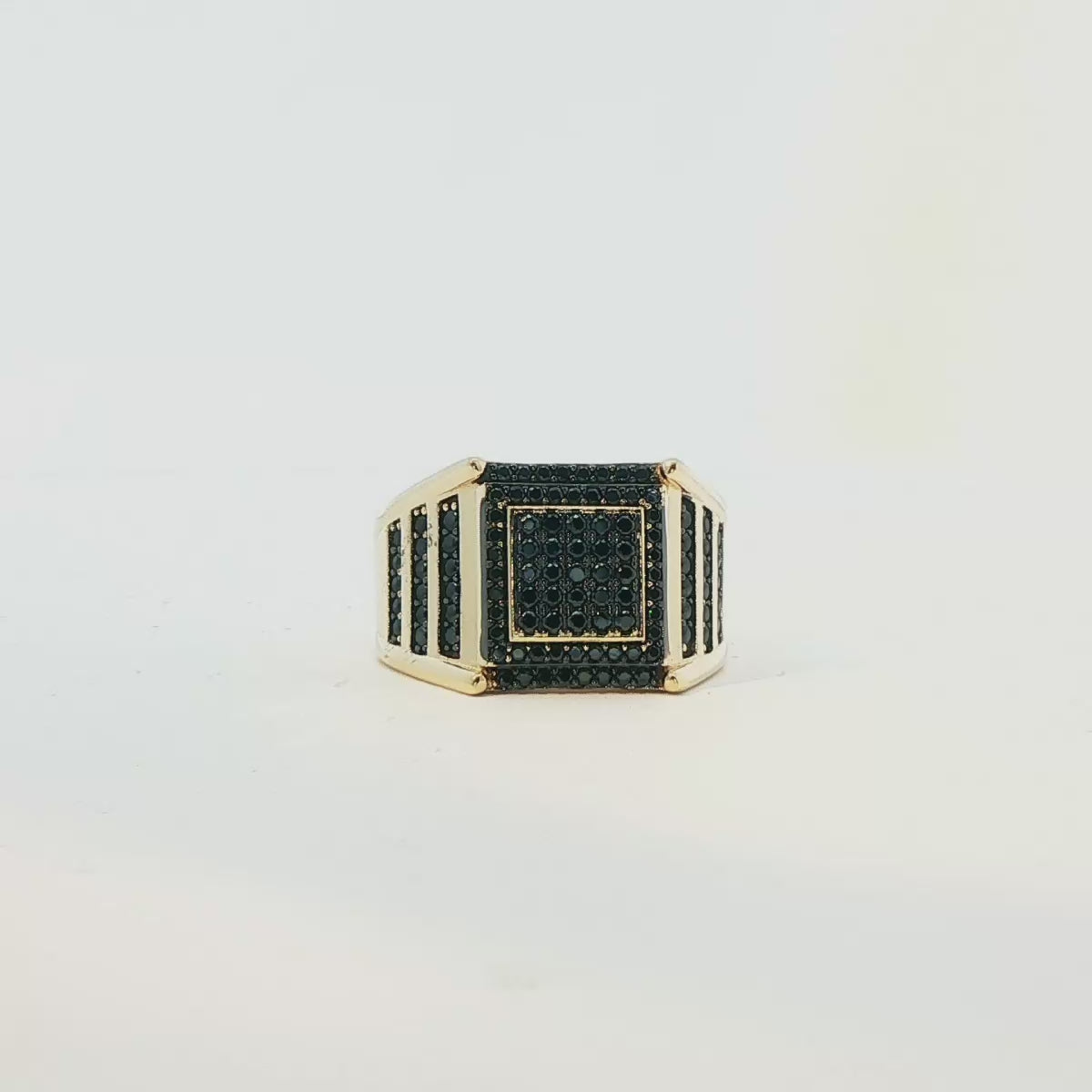 ANILLO DE CABALLERO EN ORO DE 14K