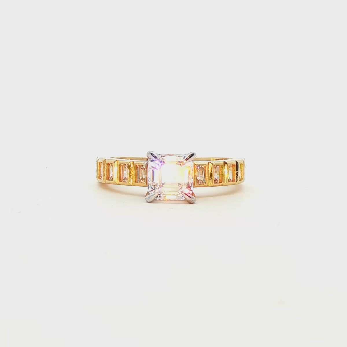 ANILLO EN ORO AMARILLO 14K CON ZIRCONIA